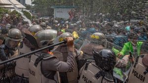 Rakyat indonesia bersatu 1 pahlawan menyatukan 1 bangsa