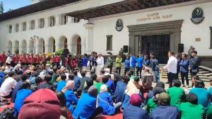 Dialog langsung dedi mulyadi dan mahasiswa secara terbuka
