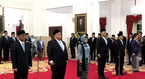 reshuffle kabinet jilid dua yang penuh pertanyaaan