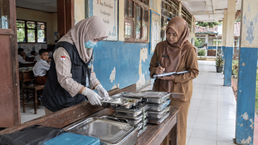276 Warga Bawang, Batang Diduga Keracunan MBG: Kronologi dan Update Terbaru